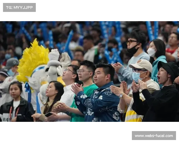 北京主场球迷高喊“下课”，主帅压力倍增